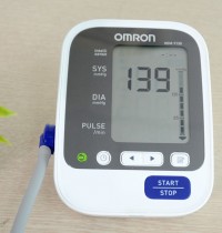 Máy đo huyết áp bắp tay HEM-7130L
